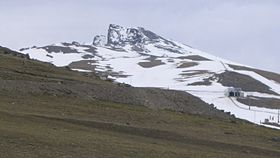 Vue du Veleta depuis la station de ski de la Sierra Nevada.