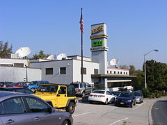 A building with WBFF and WNUV signs