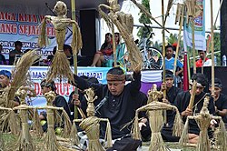 Kesenian Wayang Kila khas Lakbok