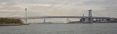 Williamsburg Bridge, as seen from Wallabout Bay with Greenpoint and Long Island City in background Williamsburg Bridge from Gowanus Bay jeh.jpg