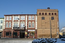 Et gammelt byhus og Witnica-bryggeriet (Browar Witnica)