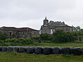 Casa reitoral e igrexa de Cervaña.