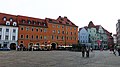 Blick von Nord-Osten über den Haidplatz auf die Arch und Bruderhaus (links)