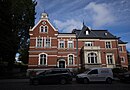 Wohnhaus mit Garten und Pavillon