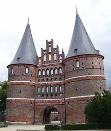 Puerta fortificada de la ciudad de Lübeck