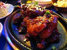 Korean.cuisine-Yangnyeom chicken-01.jpg