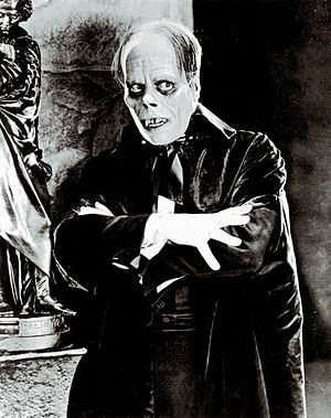 Lon Chaney dans le film Le Fantôme de l'Opéra.