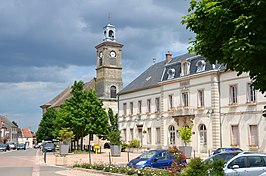 Gemeentehuis en Église Notre-Dame-de-l'Assomption