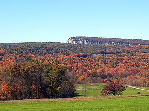 Mohonk Mountain house Skytop Tower skyline.jpg