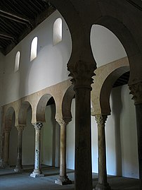 Interiors de San Miguel de Escalada