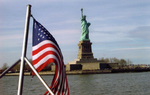 La Statue de la Liberté, reproduite dans le jeu et appelée Statue de l'Hilarité, est le symbole de Liberty City.