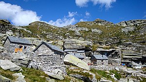 Die fünf Hütten der Alpe Masneè