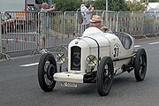 ? 3 = Amilcar wegen Logo