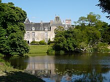 Le château du Pordor dans son parc