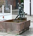 Brunnen Spielende Kinder von Hanns Diettrich, 1965 (auch Kinderbrunnen genannt)