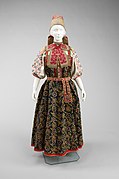 Russian clothing, ca. 17th–19th century. Metropolitan Museum of Art.[77]