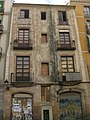 Edifici d'habitatges al carrer Escudellers, 44 (Barcelona)