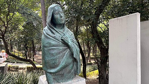 Busto, en Parque Hundido, 2023.