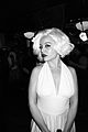 Cosplay de Marilyn Monroe avec sa célèbre robe.