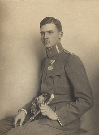 Description de l'image Hermann Clemens Kosel - Photograph of Prince Félix of Bourbon-Parma (1916).jpg.