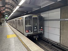 Southbound Metro B Line train departing from Hollywood/Highland station LA Metro B Line train departing Hollywood-Highland Station.jpg