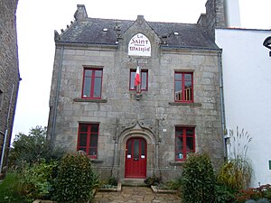 Façade de la mairie.