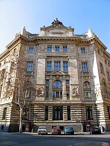 Magyar Nemzeti Bank épülete, Szabadság tér és Hold utca sarok. - 2005, Budapest.jpg