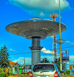 Ufoinspirerat vattentorn i Varginha.