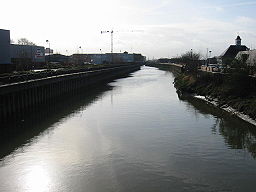 River roding barking london.jpg