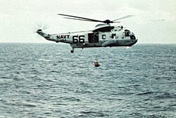 A Helikopter 66 az Apollo–11 űrhajósainak kiemelése közben