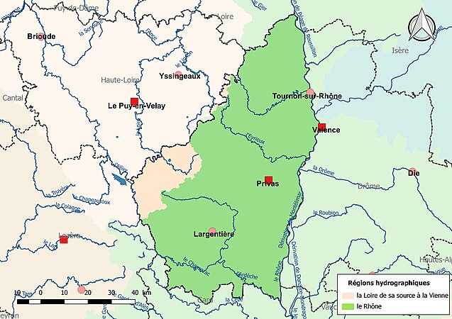 La Loire est découpé en deux régions hydrographiques.