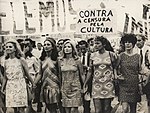 Demonstration av brasilianska musiker och skådespelare mot militärrevolten.
