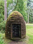 Mount Stuart, Beehive Well