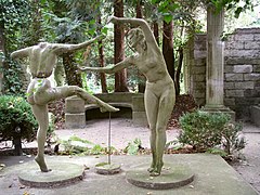 Tänzerinnen – noch nicht fertig restauriert Foto: 2006