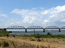 Железнодорожный мост Дона Ана через реку Замбези, Мозамбик.jpg