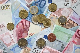 Banknotes and coins Euro coins and banknotes (cropped).jpg