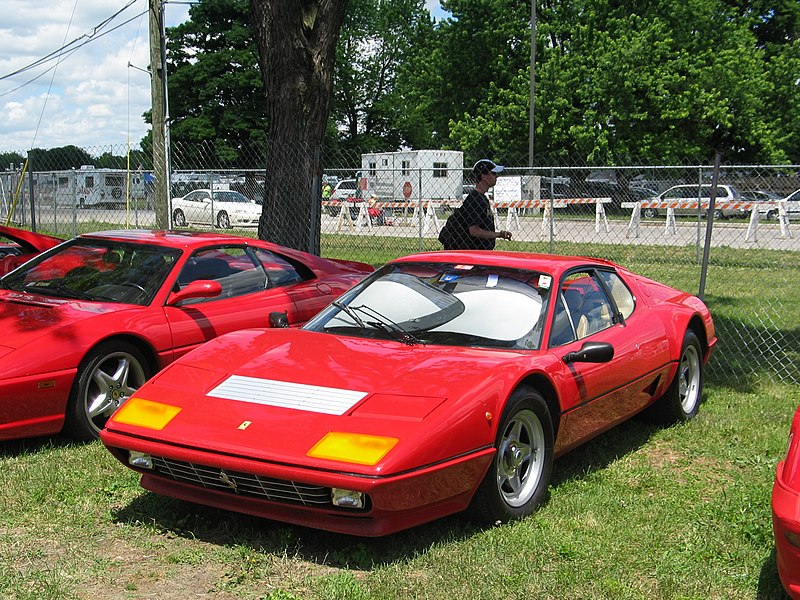 800px-Ferrari_Berlinetta_Boxer.jpg