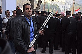 Schwere Sicherheitsmaßnahmen auf und um den Tahrir-Platz[408]