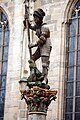 Brunnenfigur vor der Stiftskirche