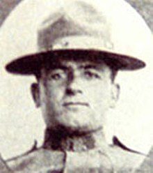 Джеймс I. Местрович - Почетная медаль Первой мировой войны recipient.jpg