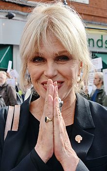 Joanna Lumley 2014.jpg