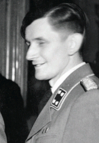Martin Paul Wolf (před rokem 1946)