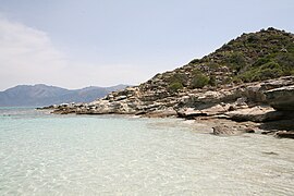 Plage de Loto, commune de Santo-Pietro-di-Tenda (eau translucide).