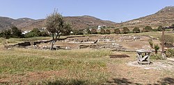 Poseidonin ja Amfitriten temppelin rauniot.