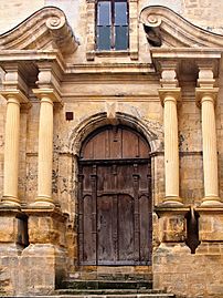 Le portail de l'église des Récollets.