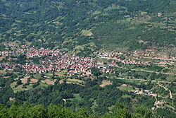 Panoramatický pohled na vesnici