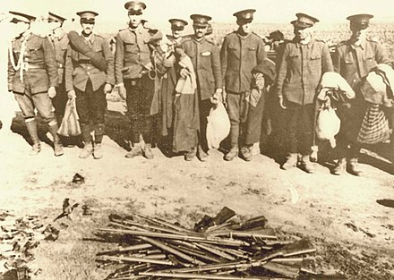 Ocupația sovietică a Basarabiei - dezarmarea unor soldați români.