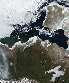 The western Canadian Arctic early June 2010. Spring in the Canadian Arctic.jpg