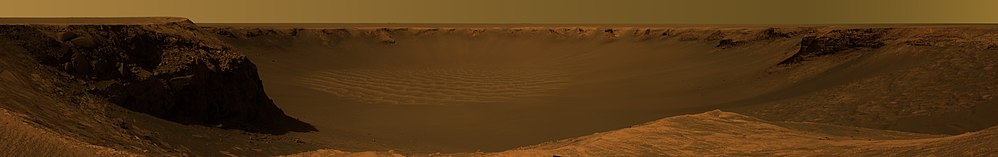 Панорама ударного кратера Виктория диаметром около 800 метров, снятая марсоходом «Оппортьюнити» 16 октября—6 ноября 2006 года