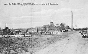 Le puits de la Baudonnière des mines de La Bazouge-de-Chemeré.